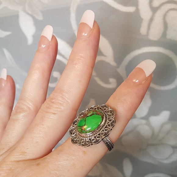 Jewelry - Mohave Green Turquoise